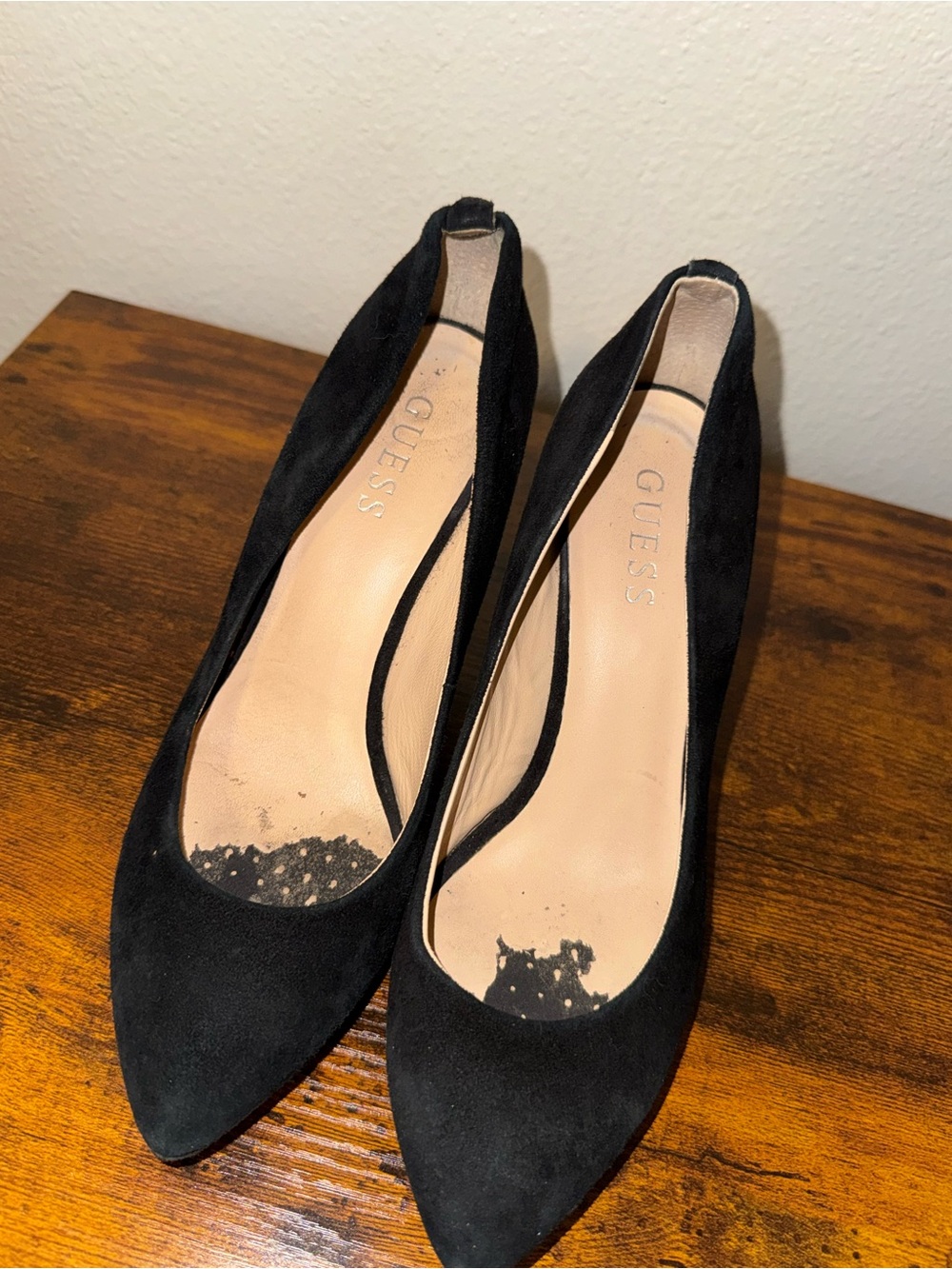 Guess Black Pointed Toe Pumps – EU 36